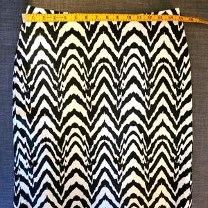 Banana Republic abstract chevron print pencil skirt